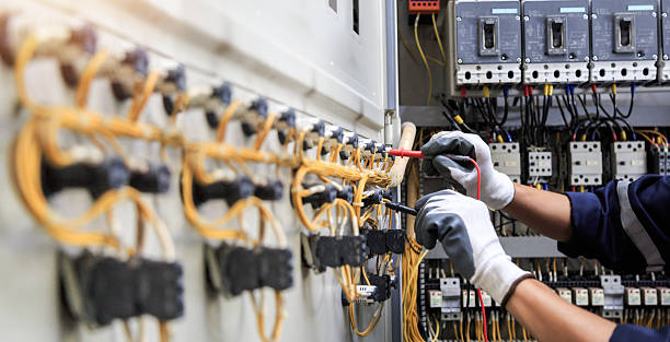 Professional Electrician technician working in Hays, NC
